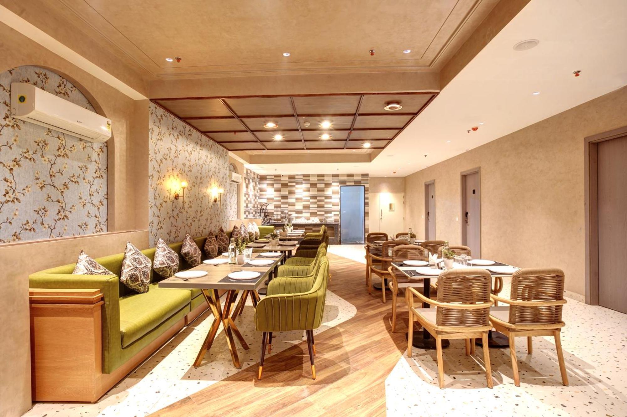 Hotel Iva Premium Delhi Airport With Airport Drop Neu-Delhi Exterior foto