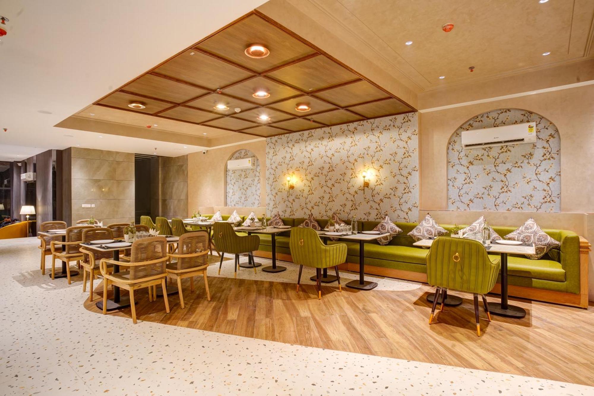 Hotel Iva Premium Delhi Airport With Airport Drop Neu-Delhi Exterior foto