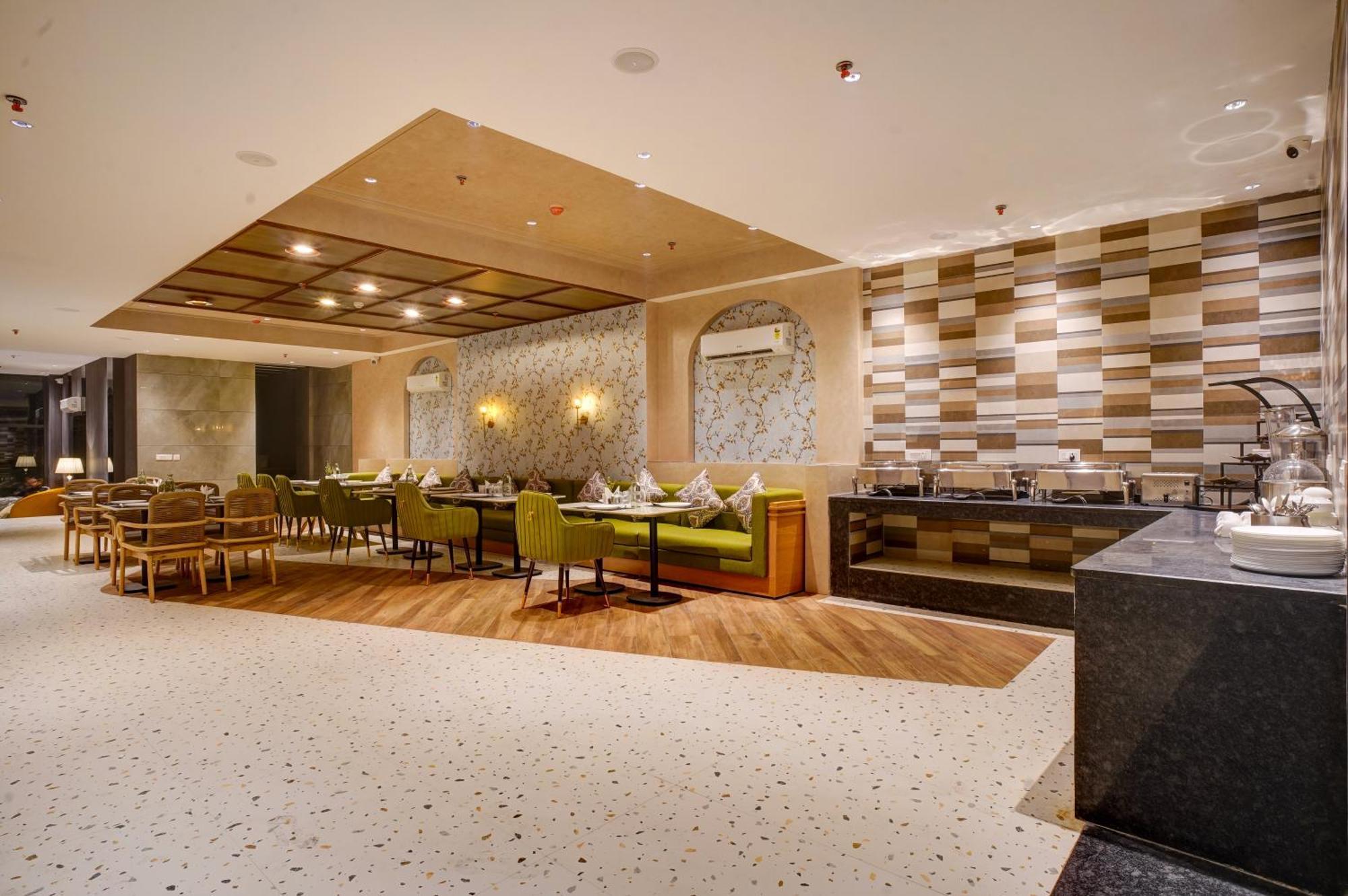 Hotel Iva Premium Delhi Airport With Airport Drop Neu-Delhi Exterior foto